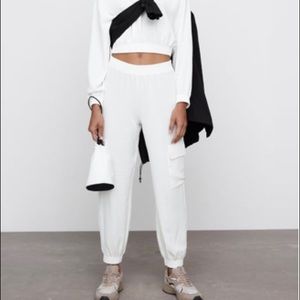 NWT Zara  joggers white Large
